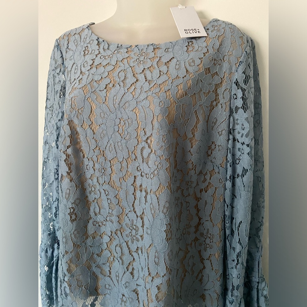 Rose & Olive Lace Blouse Size S NWT!